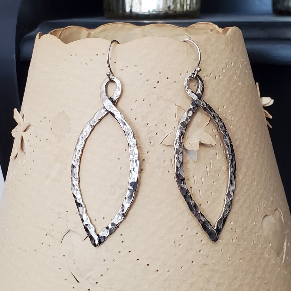 Or Paz PZ Sterling Hammered Marquise-Shaped Earrings Like-New Condition - Picture 4 of 11